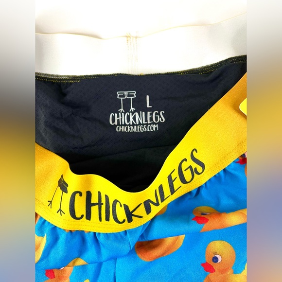 Chicken Legs Women’s Ducky Split Shorts All Over Rubber Duck Print Running Large - Picture 3 of 4
